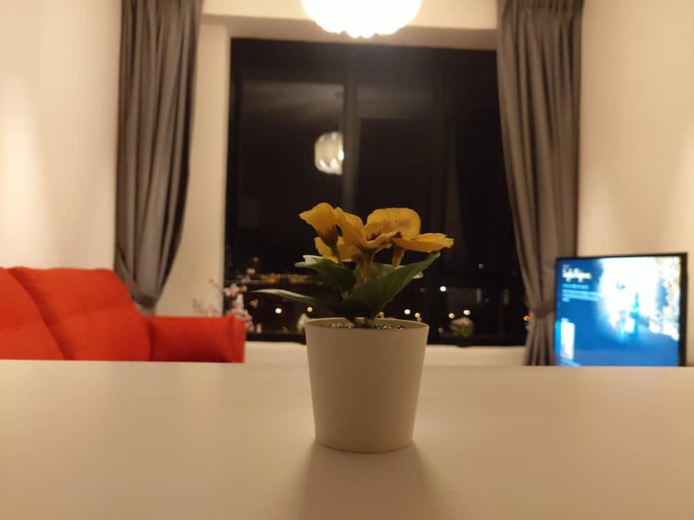 Cozy Studio Unit,Cyberjaya,Wifi, Netflix,Free Parking Buitenkant foto