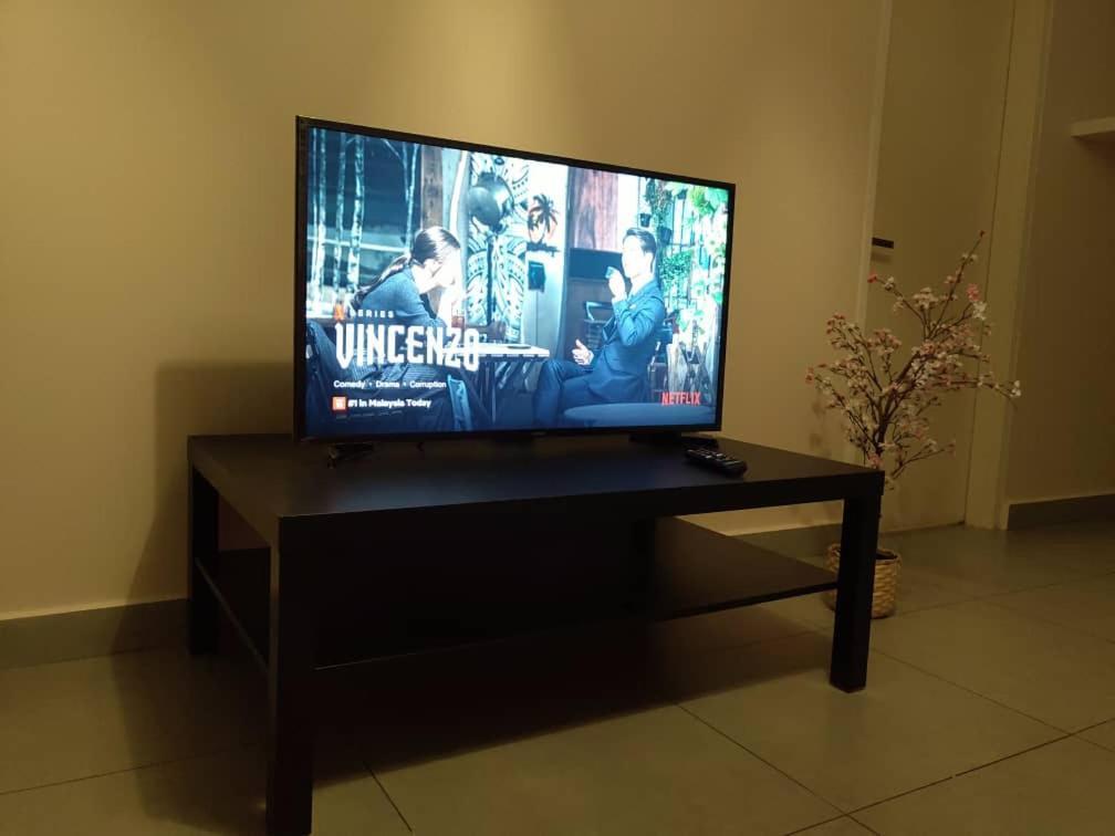 Cozy Studio Unit,Cyberjaya,Wifi, Netflix,Free Parking Buitenkant foto