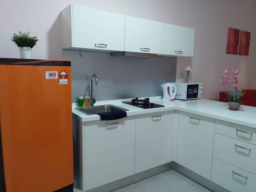 Cozy Studio Unit,Cyberjaya,Wifi, Netflix,Free Parking Buitenkant foto