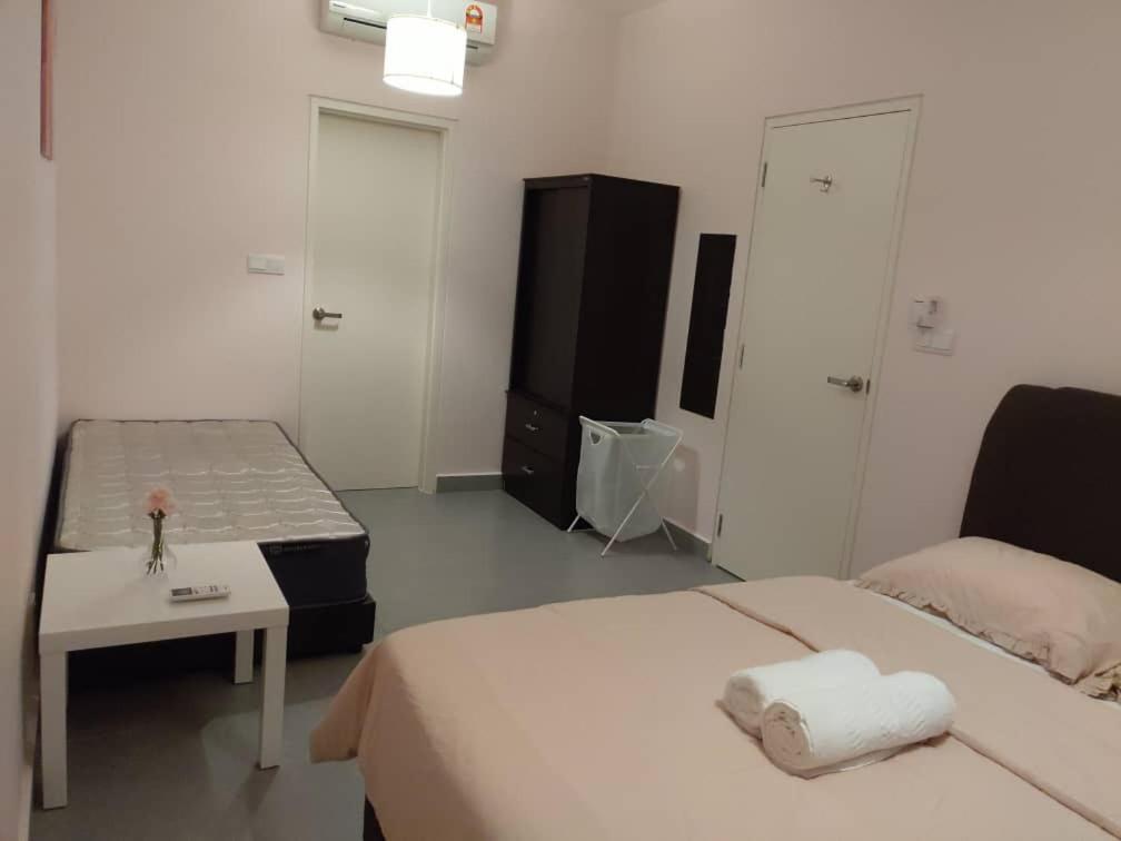 Cozy Studio Unit,Cyberjaya,Wifi, Netflix,Free Parking Buitenkant foto