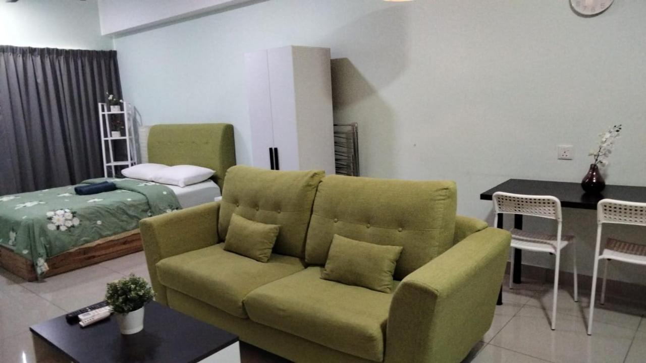 Cozy Studio Unit,Cyberjaya,Wifi, Netflix,Free Parking Buitenkant foto