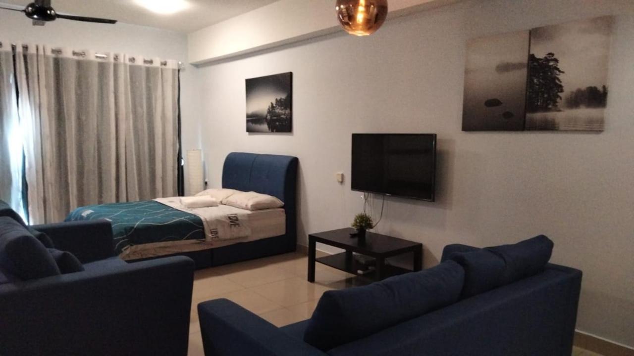 Cozy Studio Unit,Cyberjaya,Wifi, Netflix,Free Parking Buitenkant foto